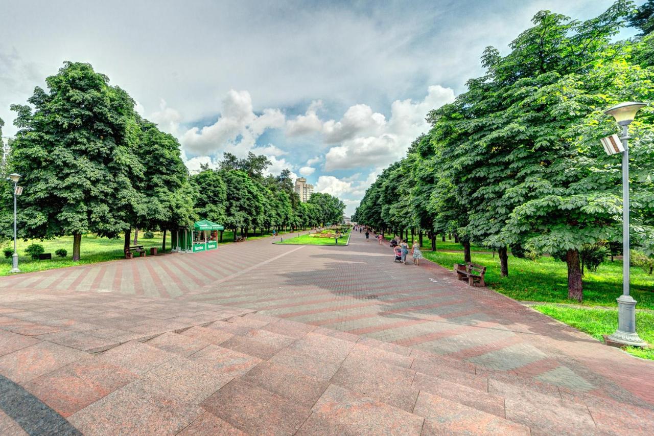 Apartment Voskresenska 18 , Парковые Озера كييف المظهر الخارجي الصورة