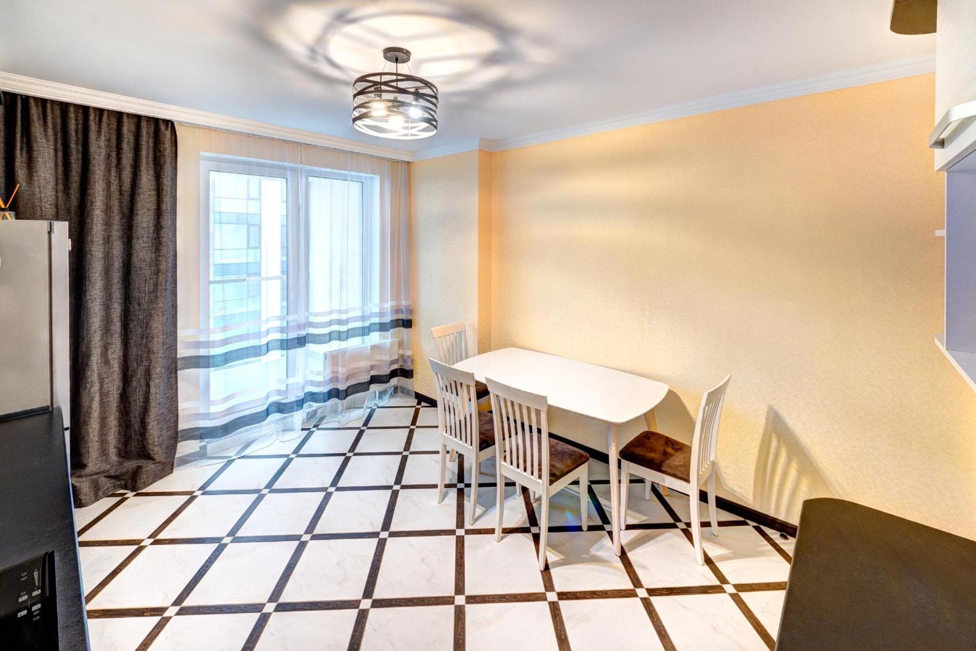 Apartment Voskresenska 18 , Парковые Озера كييف الغرفة الصورة