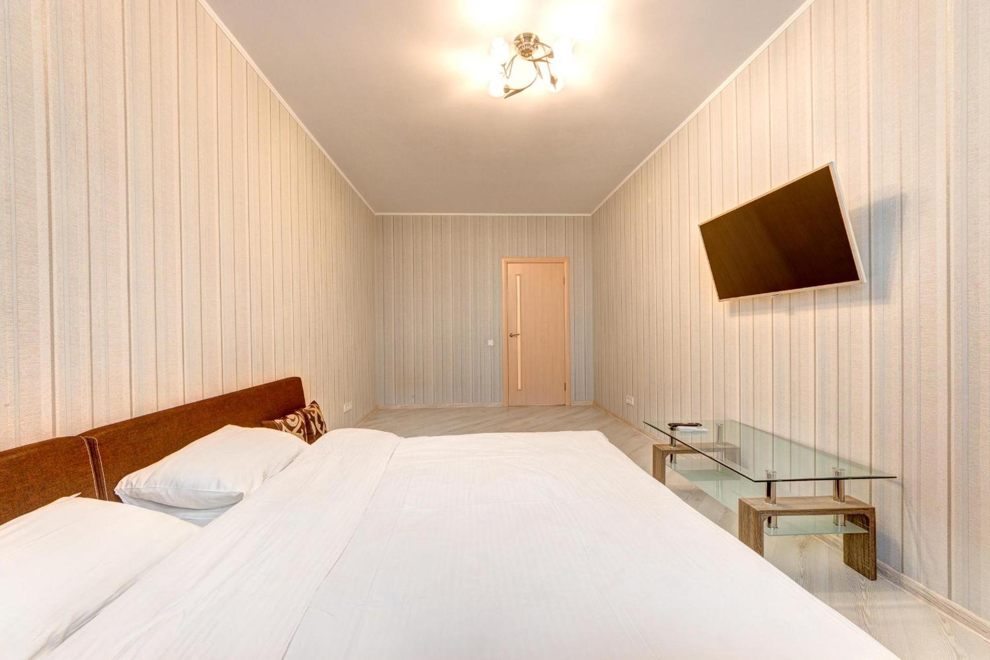 Apartment Voskresenska 18 , Парковые Озера كييف الغرفة الصورة
