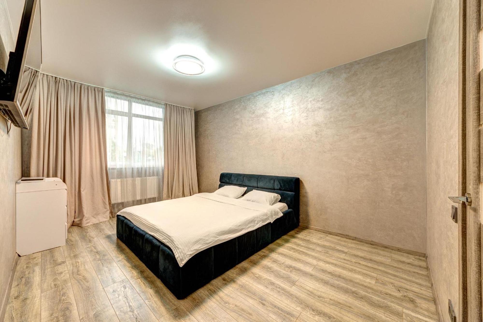 Apartment Voskresenska 18 , Парковые Озера كييف الغرفة الصورة