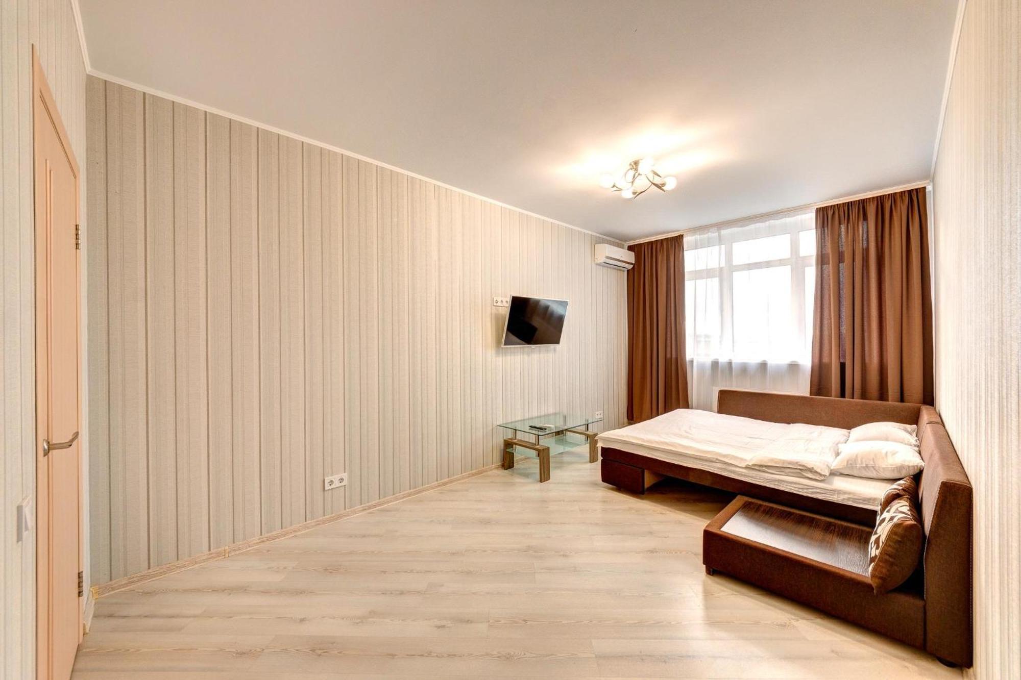 Apartment Voskresenska 18 , Парковые Озера كييف الغرفة الصورة