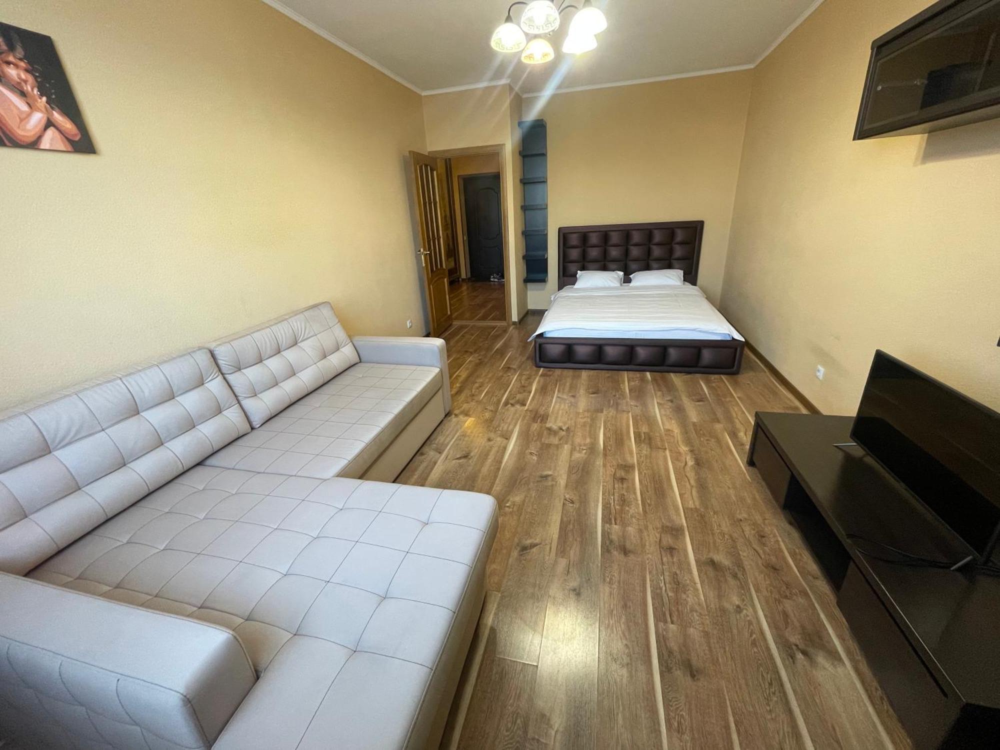 Apartment Voskresenska 18 , Парковые Озера كييف الغرفة الصورة