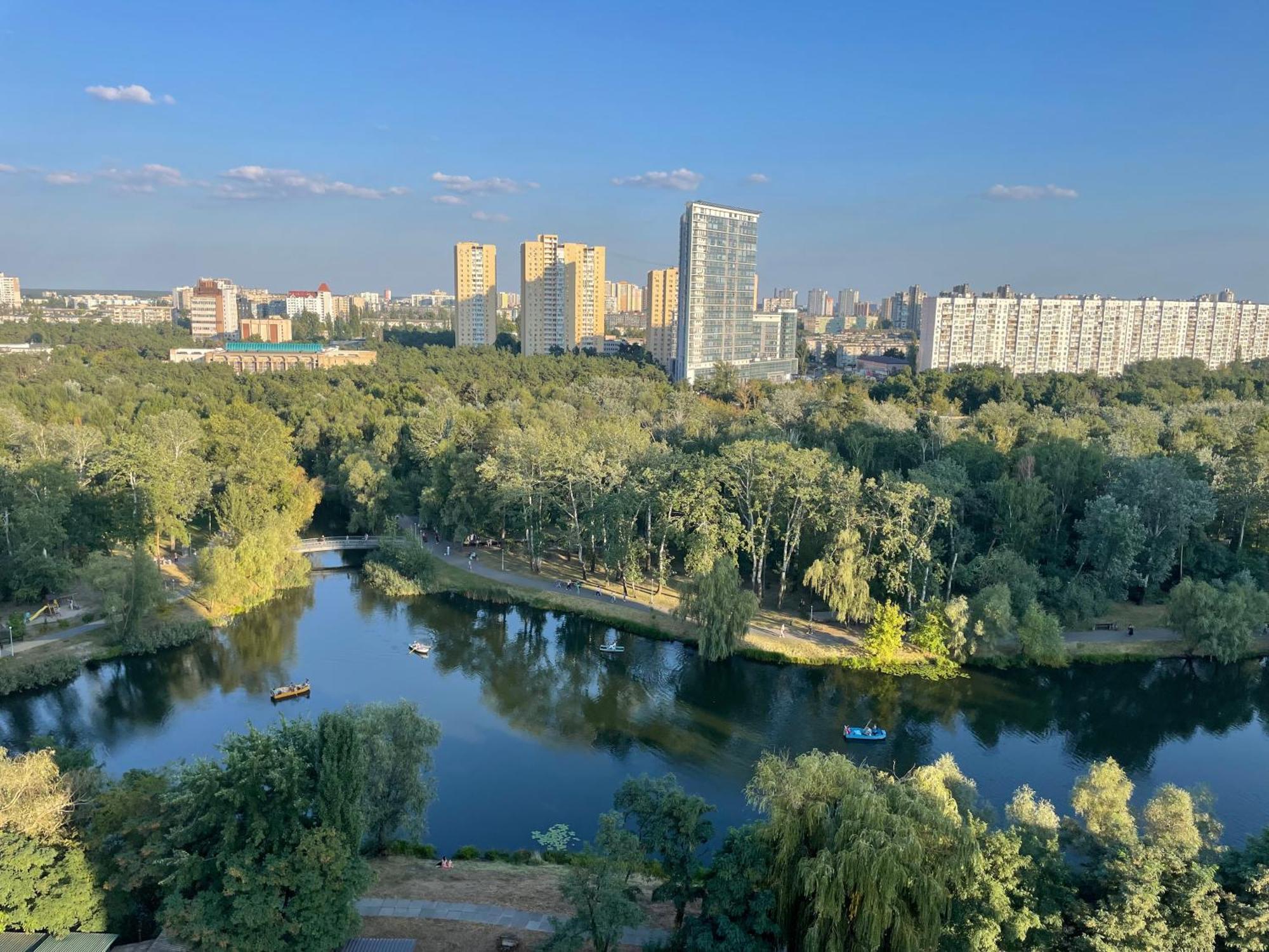 Apartment Voskresenska 18 , Парковые Озера كييف الغرفة الصورة